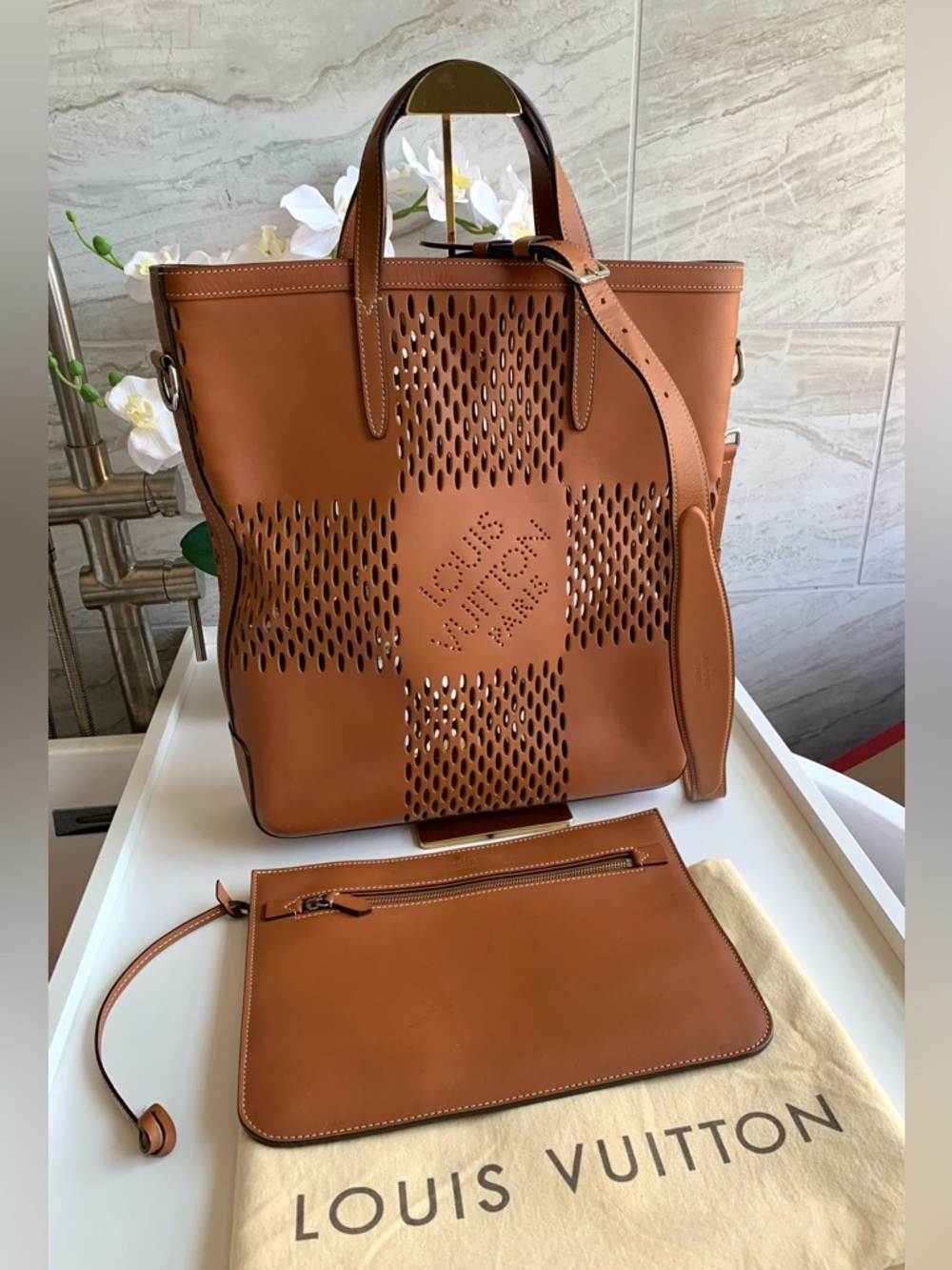 Authentic LOUIS VUITTON Nomade Grand Damier North West Cognac